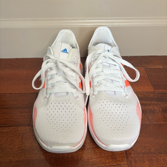 Adidas sz 8 Fluidflow 2.0 Running Shoe Casual Sneaker White Coral - Picture 2 of 9